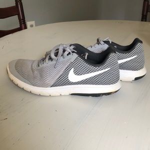 Black/ grey bike tennis shoes